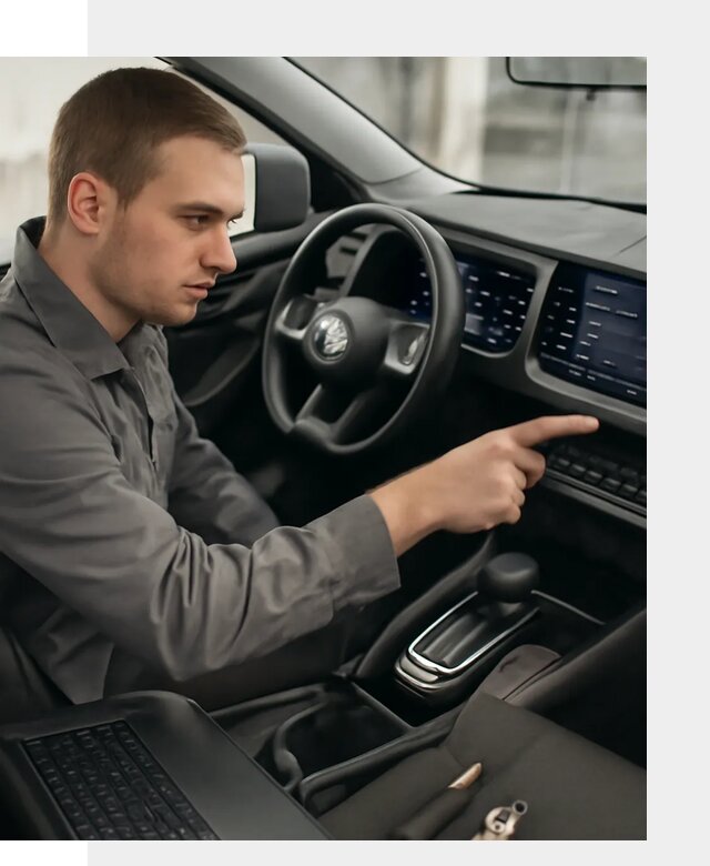 Русификация автомобиля Nissan N7 под ключ в Рязани официально